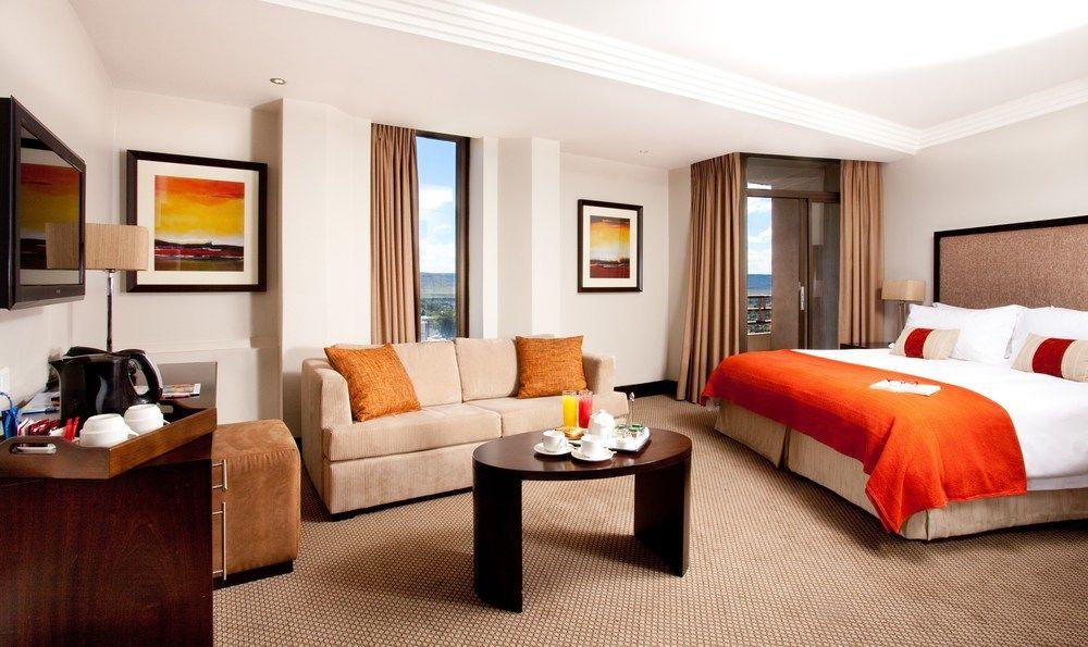 Avani Lesotho Hotel & Casino Maseru Buitenkant foto