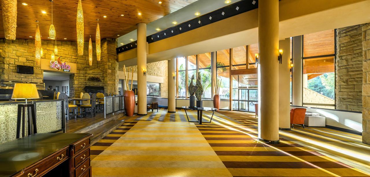 Avani Lesotho Hotel & Casino Maseru Buitenkant foto