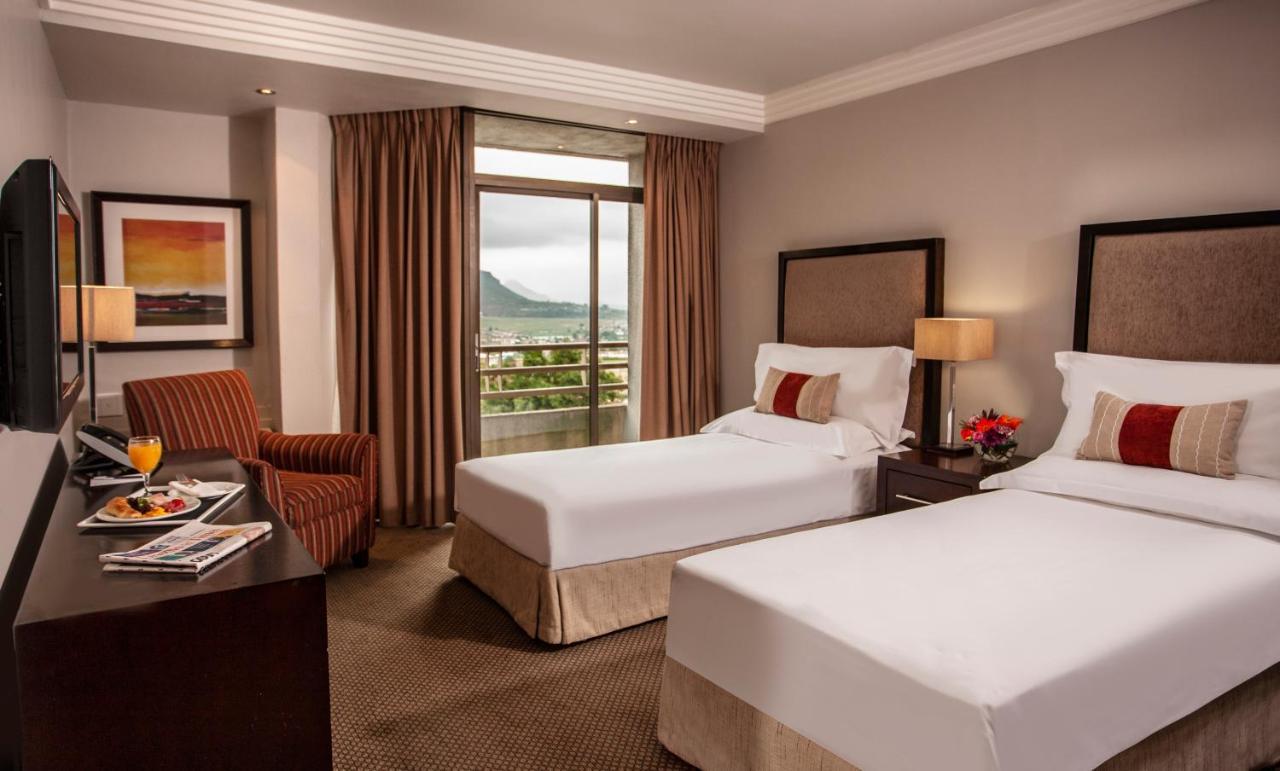 Avani Lesotho Hotel & Casino Maseru Buitenkant foto
